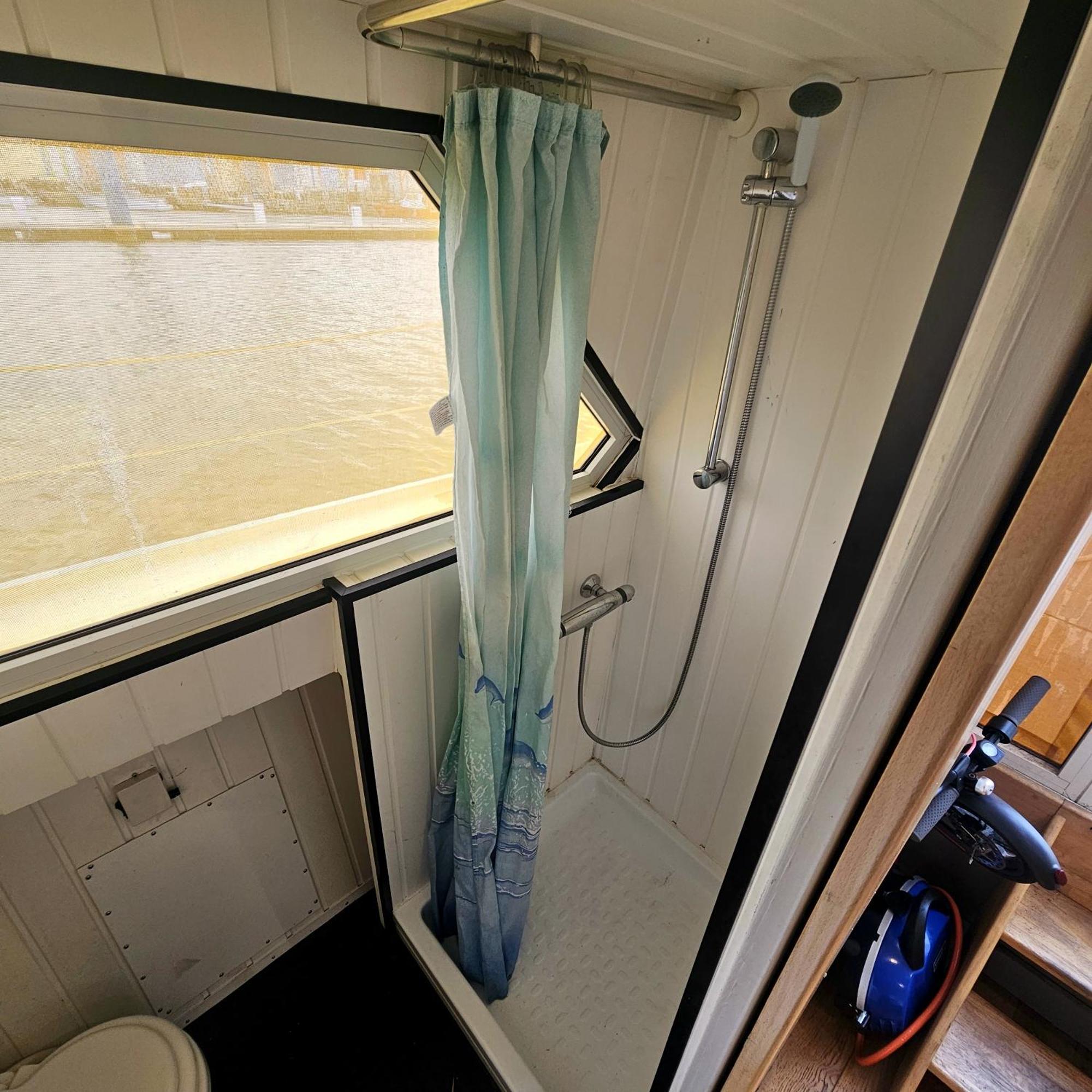 Appartement Sur L'Eau Tout Confort 르발카레스 외부 사진